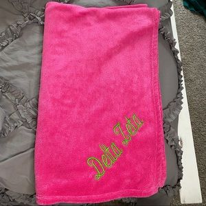 Delta Zeta Embroidered Blanket💓